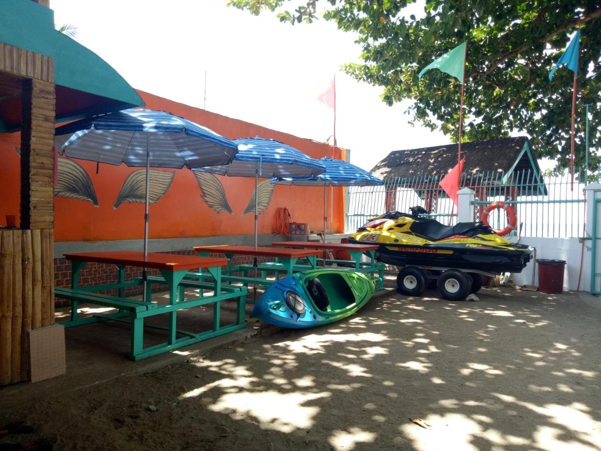 Smallfry'S Beach Resort Calatrava  Exterior foto