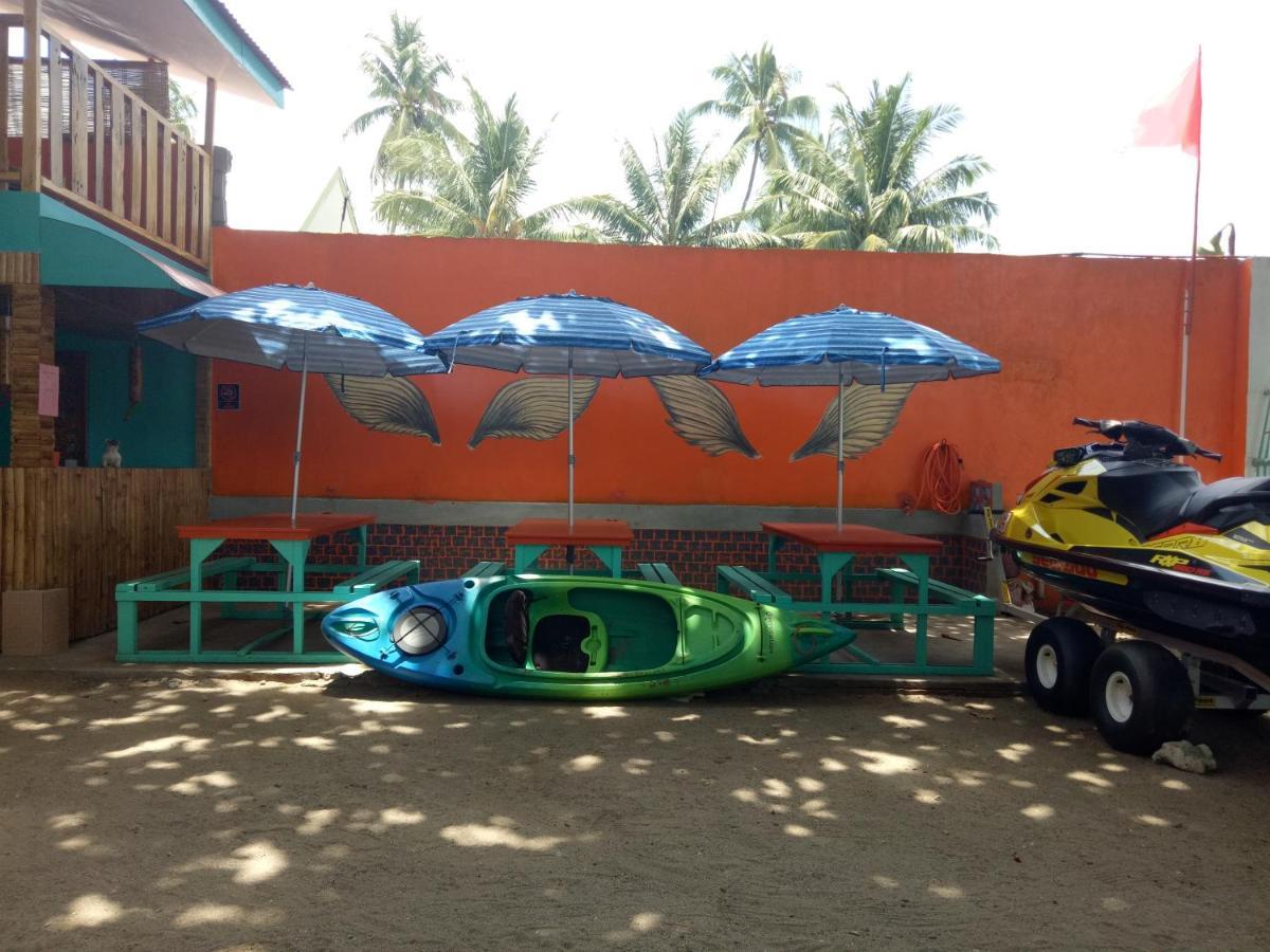 Smallfry'S Beach Resort Calatrava  Exterior foto